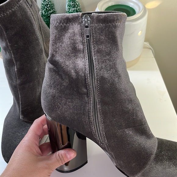 Aldo Cassydie Velvet Mirrored Heel Ankle Bootie - Picture 6 of 9